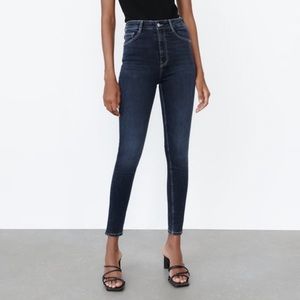 HI-RISE SCULPT JEANS